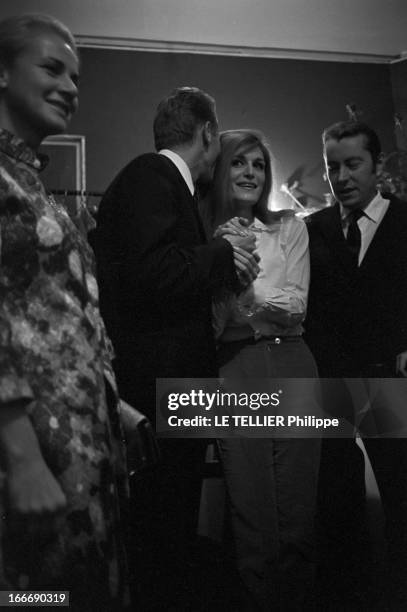 Meeting With Singer Dalida Rehearsing For The Olympia. Le 04 octobre 1967, la chanteuse DALIDA se produit a l'Olympia, Ici, avant le spectacle, dans...