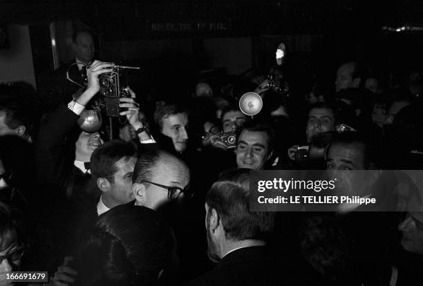 Film Premiere 'My Fair Lady' By George Cukor. France, Paris, 22 décembre 1964, Pour la première du film musical américain 'My Fair Lady' du...