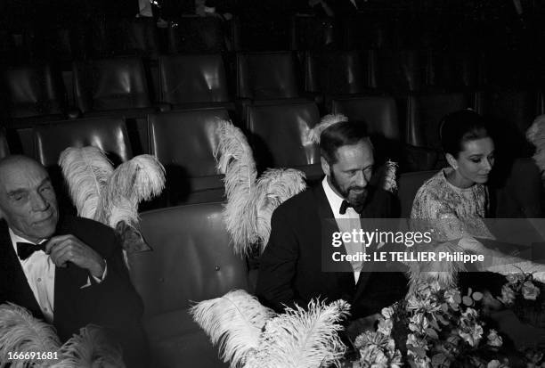 Film Premiere 'My Fair Lady' By George Cukor. France, Paris, 22 décembre 1964, Pour la première du film musical américain 'My Fair Lady' du...