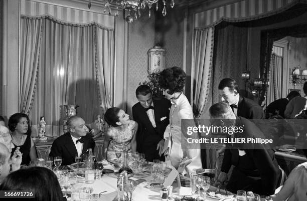 Film Premiere 'My Fair Lady' By George Cukor. France, Paris, 22 décembre 1964, Pour la première du film musical américain 'My Fair Lady' du...