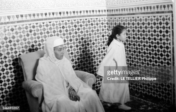 Sacrament Of King Hassan Ii Of Morocco. Maroc, Rabat, 4 mars 1961, le nouveau roi HASSAN II s'apprête à être intronisé dans ses nouvelles fonctions,...