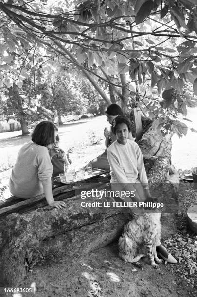 Mary Asfawossen , Granddaughter Of Haile Sellassie The Negus In Chavagne In France. En aout 1965, en France, en vacances dans le famille VILLEROY, au...