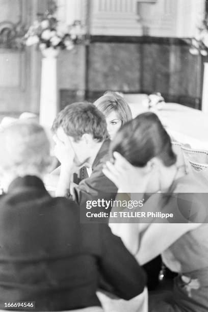 Movie 'Privilege' By Peter Watkins With Jean Shrimpton And Paul Jones. En Aout 1966, scène de tournage du film 'Privilège' du réalisateur Peter...