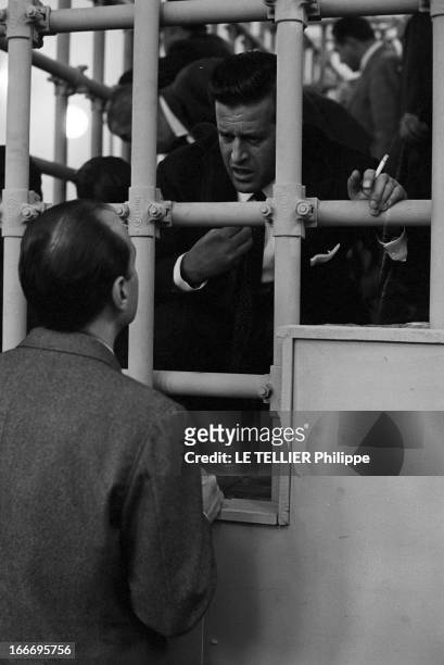 Trial Of The Mafia. Les 8 novembre 1967 dans la salle de gymnastique d'une école à Catanzaro, en Calabre, en Italie, cent huit siciliens appartenant...