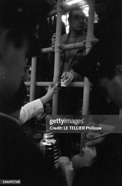 Trial Of The Mafia. Les 9 novembre 1967 dans la salle de gymnastique d'une école à Catanzaro, en Calabre, en Italie, cent huit siciliens appartenant...