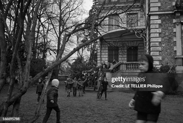 The Emmanuel Malliart Case. En 1967, le petit Emmanuel MALLIART a disparu sur le chemin de son école, le collègue Saint-Jean-de-Béthune, à...