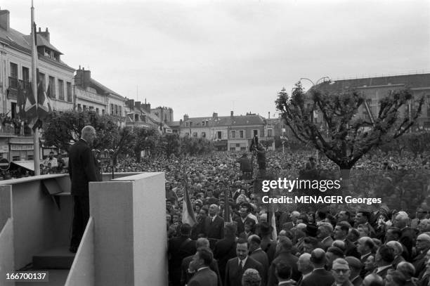 May 1959 Charles De Gaulle Travels In The Center: Orleans, Blois, Tours, Bourges, Chateauroux. - Charles DE GAULLE président de la République...