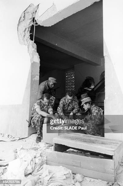Revolution In Santo Domingo. En République dominicaine, à Saint-Domingue, 4-7 mai 1965, lors de la révolution provoquant de sanglants combats entre...