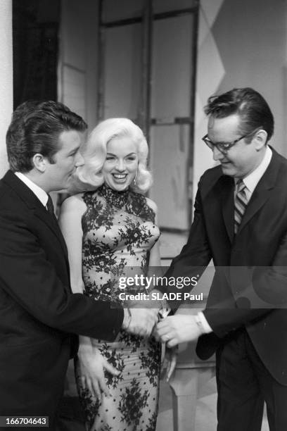 Actress Diana Dors Marries Actor Richard C. Dawson. Le 12 avril 1959, à l'occasion de la réception de leur mariage, l'actrice anglaise Diana DORS...