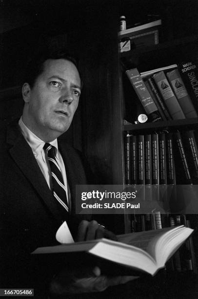 Portrait Of Jim Garrison, General Attorney In New Orleans. Aux Etats-Unis, le 2 mars 1967, dans son bureau, Jim GARRISON, procureur de La Nouvelle...