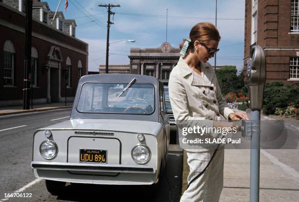 Markette, The Electric Car Of Westinghouse. Aux Etats-Unis, en septembre 1967, présentation de la Markette, une petite voiture électrique de la...