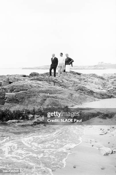 Eric Tabarly Wins The Transatlantic Solo Race Plymouth Newport. Juin 1964, le navigateur français Eric TABARLY participe à la course à la voile 'La...