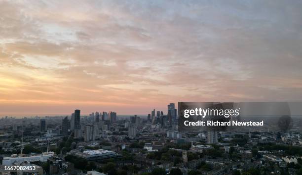 london skyline at sunrise - romantic sky stock pictures, royalty-free photos & images