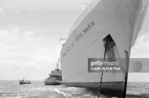 The Portuguese Cruise Ship 'Santa Maria' Is Boarded By Pirates. Le 22 janvier 1961, le capitaine Henrique GALVAO, à la tête d'un commando de 24...