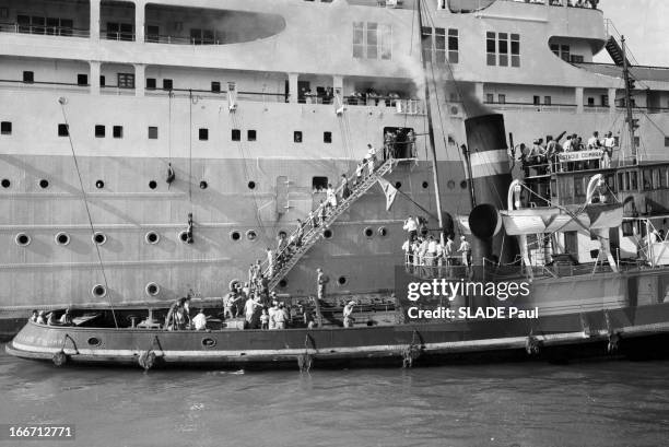 The Portuguese Cruise Ship 'Santa Maria' Is Boarded By Pirates. Le 22 janvier 1961, le capitaine Henrique GALVAO, à la tête d'un commando de 24...