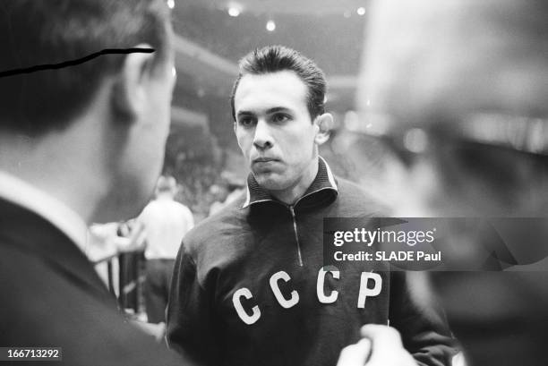 Valery Brumel Participates In An Athletics Meeting At Madison Square Garden In New York. Etats Unis, New York, en 1961, l'athlète Valeriy BRUMEL en...