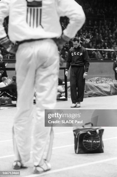 Valery Brumel Participates In An Athletics Meeting At Madison Square Garden In New York. Etats Unis, New York, en 1961, l'athlète russe Valériy...