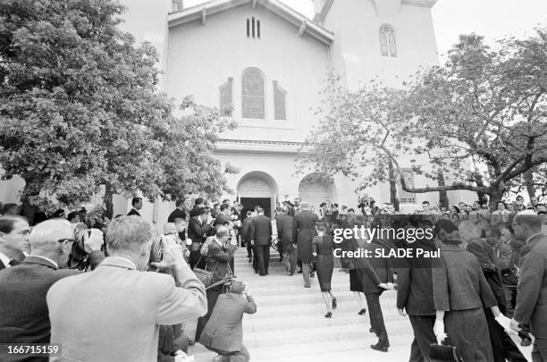 Funeral Of American Actor Gary Cooper. En mai 1961,aux Etats unis, à Los Angeles, lors des funérailles de l'acteur américain Gary COOPER, des hommes...