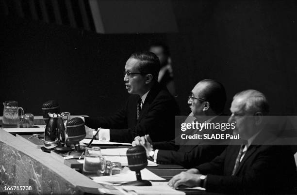 Thant, New General Secretary Of The United Nations. Etats-Unis, New-York, 8 novembre 1961, l'homme politique birman U THANT devient le nouveau...
