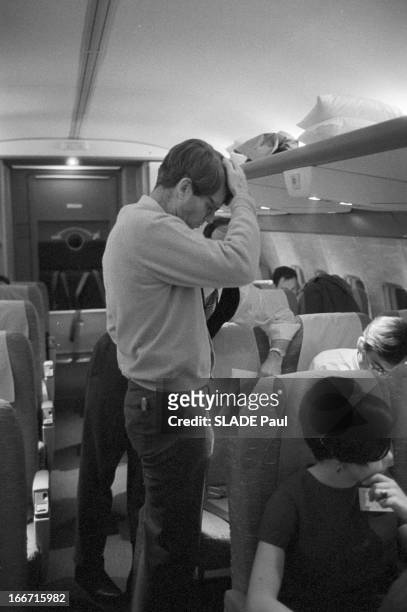 American Presidential Election 1968 Campaign Of Robert Francis Kennedy. Aux Etats-Unis, en mars 1968, dans l'avion des tournées electorales, Robert...