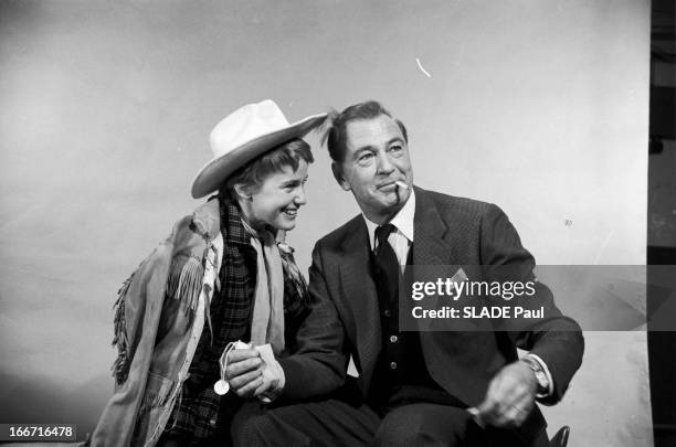 Release In New York Of The Film 'La Colline Des Potences' With Maria Schell And Gary Cooper And Studio With The Actors. 1959 26 février New York,...