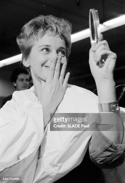 Rendezvous With Maria Schell At The Hairdresser In Hollywood. Etats-Unis, Los Angeles, Hollywood, 7 mars 1959, l'actrice autrichienne Maria SCHELL...