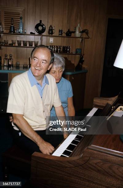 Senator Hubert Horatio Humphrey Candidate For The 1968 Presidential Election. Aux Etats-Unis, dans sa maison de Waverly, le sénateur Hubert Horatio...