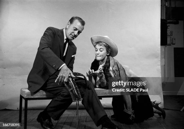 Release In New York Of The Film 'La Colline Des Potences' With Maria Schell And Gary Cooper And Studio With The Actors. 1959 26 février New York,...