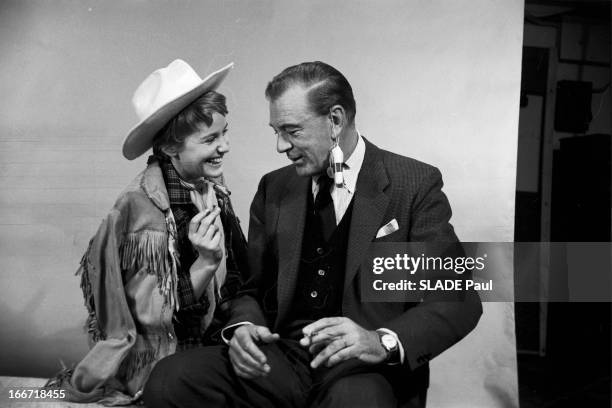 Release In New York Of The Film 'La Colline Des Potences' With Maria Schell And Gary Cooper And Studio With The Actors. 1959 26 février New York,...