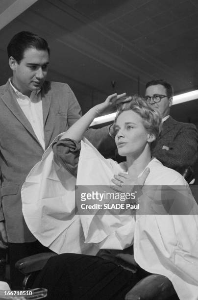 Rendezvous With Maria Schell At The Hairdresser In Hollywood. Etats-Unis, Los Angeles, Hollywood, 7 mars 1959, l'actrice autrichienne Maria SCHELL...