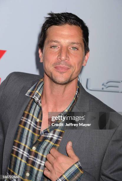 Simon Rex arrives at the 'Scary Movie V' - Los Angeles Premiere at ArcLight Cinemas Cinerama Dome on April 11, 2013 in Hollywood, California.