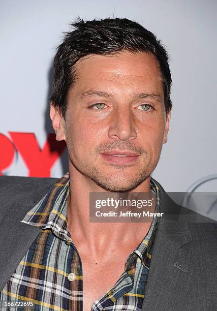 Simon Rex arrives at the 'Scary Movie V' - Los Angeles Premiere at ArcLight Cinemas Cinerama Dome on April 11, 2013 in Hollywood, California.