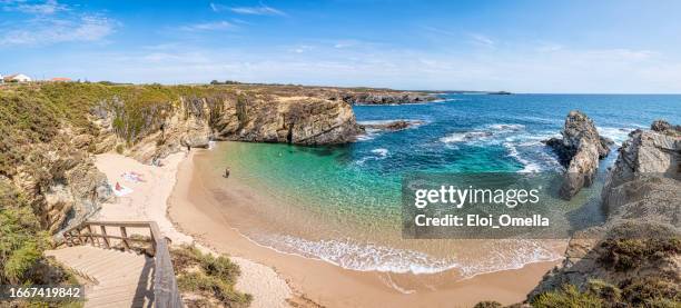 buizinhos beach in porto covo, sines, portugal - parto stock pictures, royalty-free photos & images