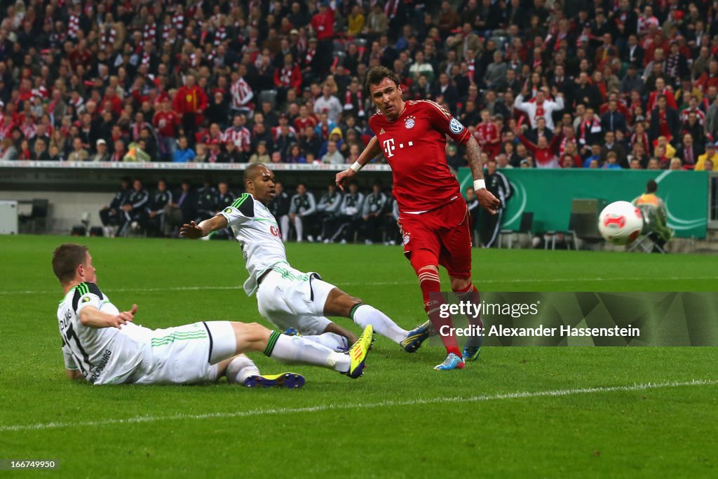 Bayern Muenchen v VfL Wolfsburg - DFB Cup Semi Final