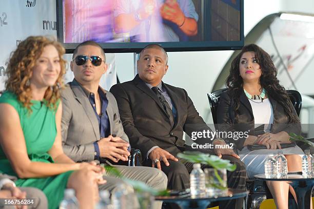 Pre-Upfront Press Conference -- Pictured: MUN2 General Manager Diana Mogollon, Musician Larry Hernandez, former professional boxer Fernando Vargas,...