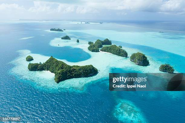 tropical islands - pacific islands stock pictures, royalty-free photos & images