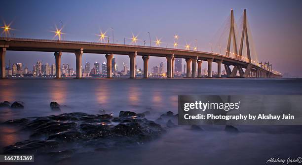bandra worli sea link - mumbai stock-fotos und bilder