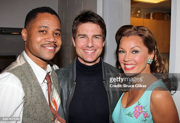 Cuba Gooding Jr, Tom Cruise and Vanessa Williams pose backstage at the play "The Trip to Bountiful" on Broadway at The Stephen Sondheim Theater on...
