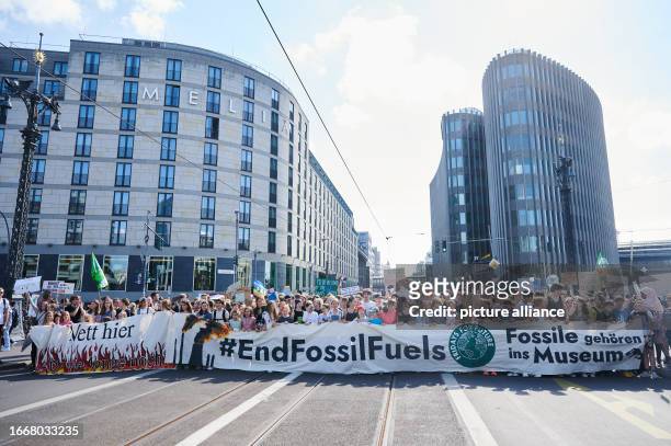 September 2023, Berlin: Thousands of people take part in the protest action of the climate protection movement Fridays for Future, which moves...