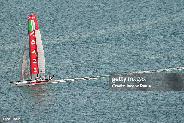 Team Luna Rossa Piranha skippered by Chris Draper sails during a practice race of America's Cup World Series Naples on April 17, 2013 in Naples,...