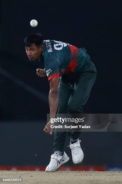 Mustafizur Rahman of Bangladesh bowls during the Asia Cup Super Four match between India and Bangladesh at R. Premadasa Stadium on September 15, 2023...