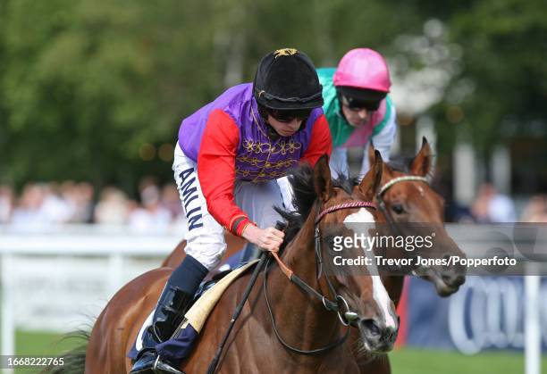 Jockey Ryan Moore riding Golden Stream winning the European Breeders' Fund Maiden Fillies' Stakes at Newmarket July Course, 22nd August 2008. Placed...