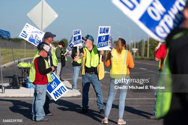 Workers with the UAW Local 2250 Union strike outside the General Motors Wentzville Assembly Plant on September 15, 2023 in Wentzville, Missouri. In...