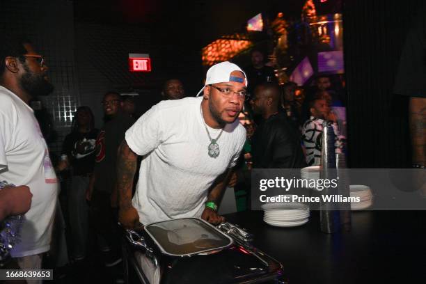 Flo Rida Formal 3,376 Flo Rida Attends Stock Photos, High-Res Pictures, and Images ...
