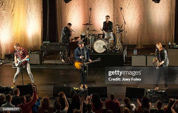 Bo Rinehart, Josh Lovelace, Bear Rinehart, Randall Harris and Seth Bolt of The rock band NEEDTOBREATHE performs on the 'DRIVE ALL NIGHT TOUR 2013' at...