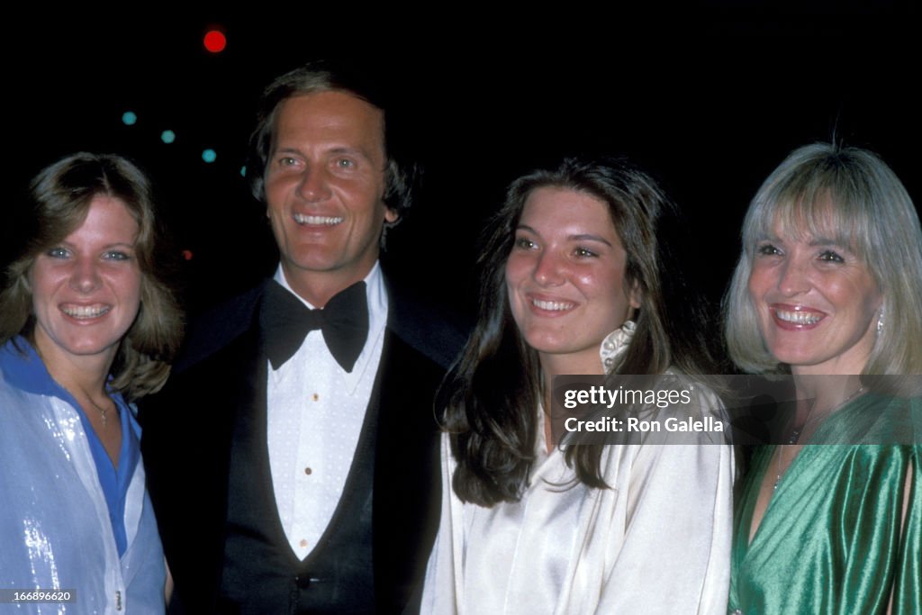 Debby Boone, Pat Boone, Cherry Boone and Shirley Boone attend the ...
