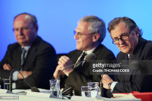 Jean-Rene Fourtou, Chief Executive Officer of French media and telecommunications group Vivendi, Jean-Bernard Levy and Jacques Espinasse address...