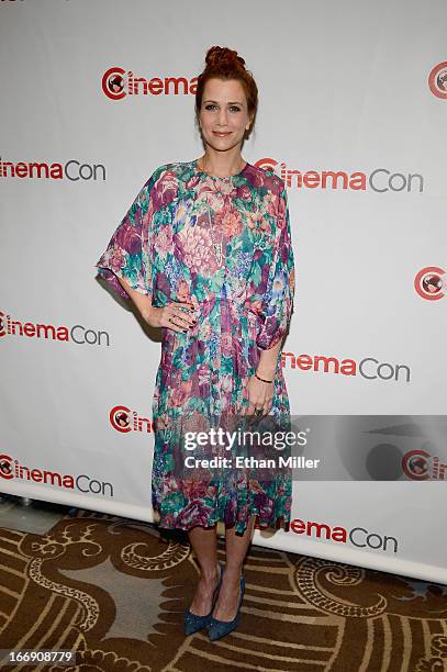 Actress Kristen Wiig arrives at a Twentieth Century Fox presentation to promote the upcoming film "The Secret Life of Walter Mitty" at Caesars Palace...