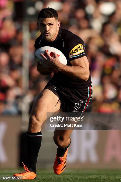Nathan Cleary of the Panthers runs the ball during the NRL Qualifying Final match between Penrith Panthers and New Zealand Warriors at BlueBet...