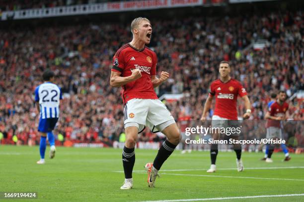 Rasmus Hojlund of Manchester United celebrates after scoring a goal, only to see it later disallowed by the Video Assistant Referee during the...